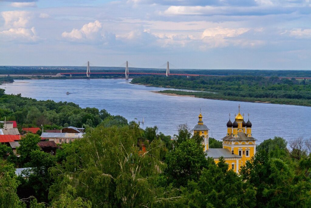 Вид на Оку, вантовый мост в Муроме